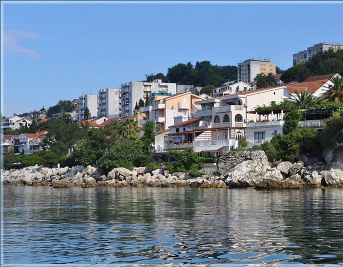 Hotel Perla Mohom 4*